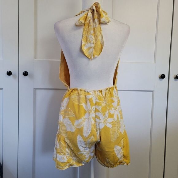 Emory Park yellow flower print romper - Picture 3 of 10